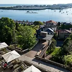 Hotel De 4*
