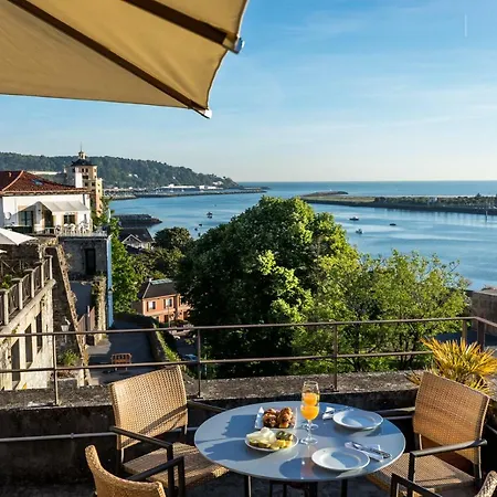 Parador De 4*
